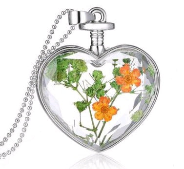 Heart pendant crystal plant specimen dry flower clavicle chain flower locket purple starry clavicle chain